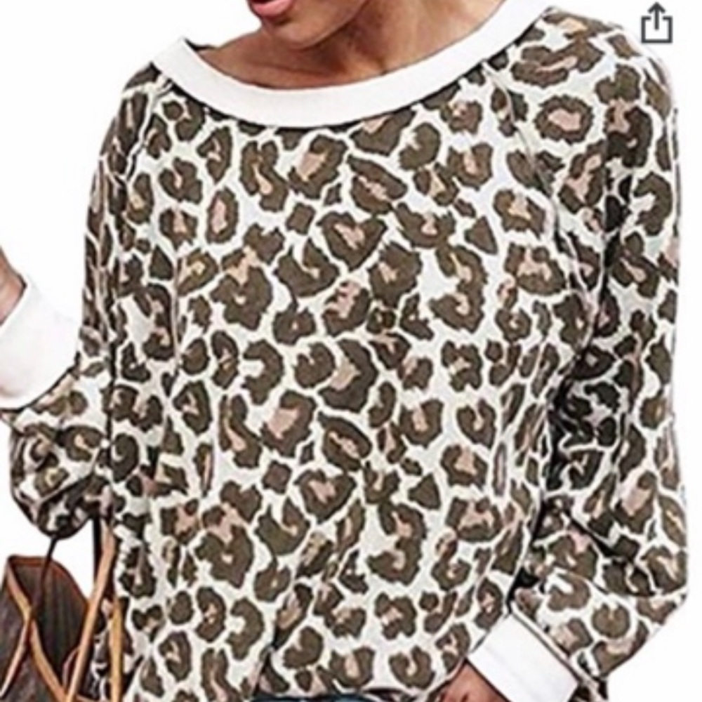 Leopard Print Long Sleeve Top
